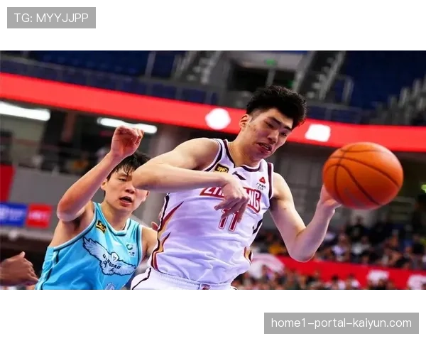 浙江稠州进攻端战术执行力 余嘉豪犯规困扰影响内线效率